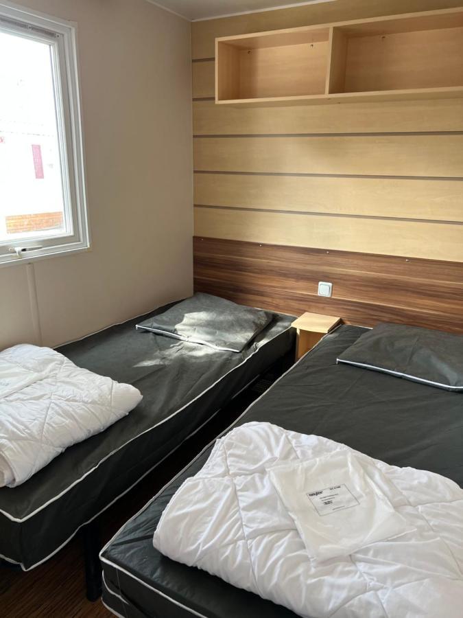 Mobilhome 4 Ca61 Vias Extérieur photo